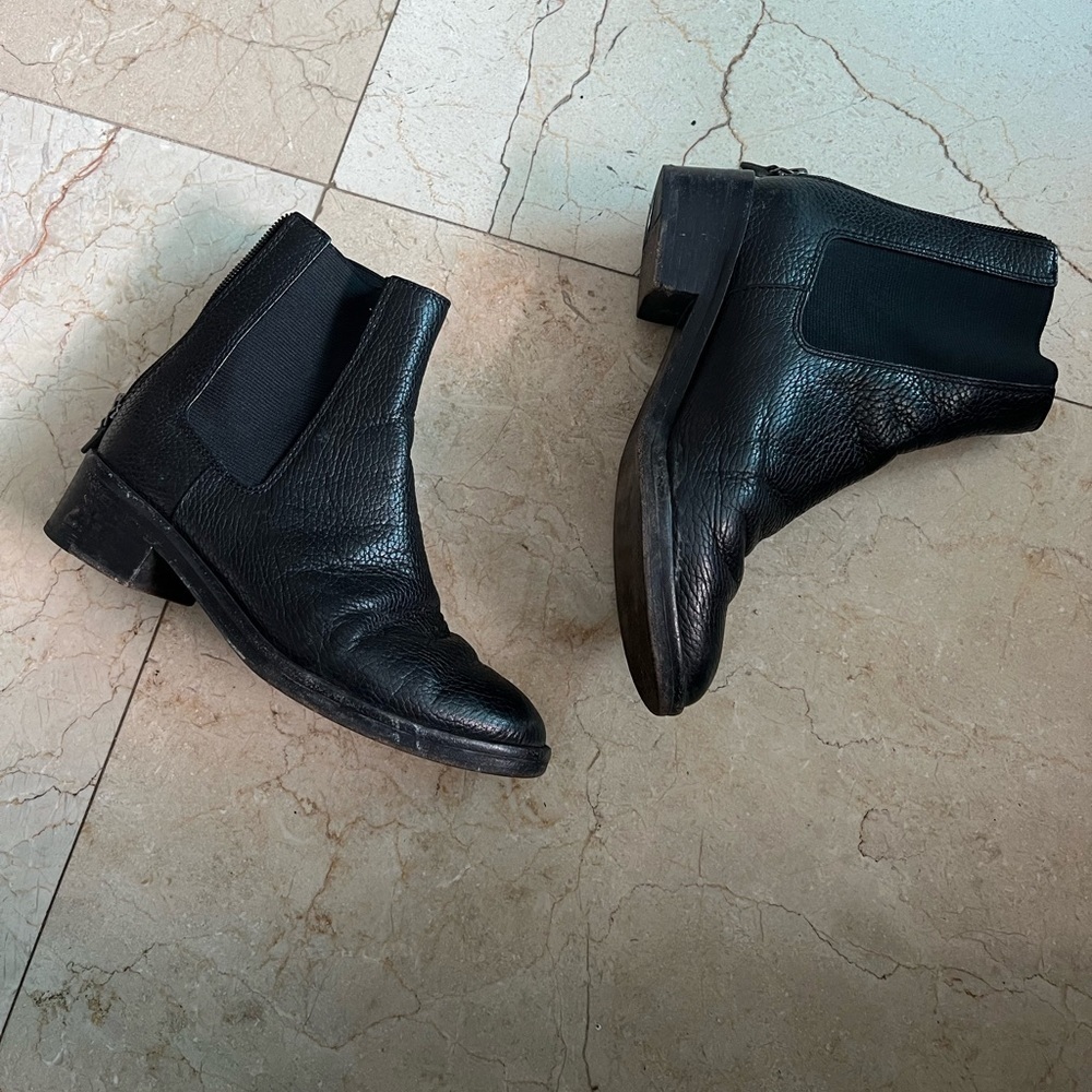 Tory Burch Booties Size 5M